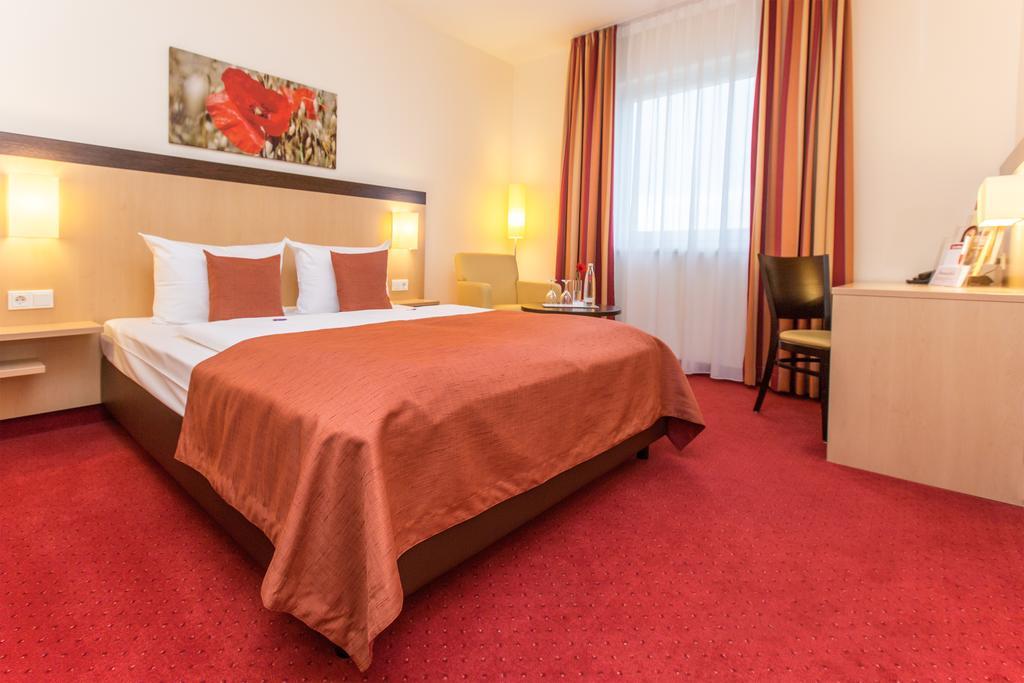 Montana-Hotel Ellwangen Dış mekan fotoğraf