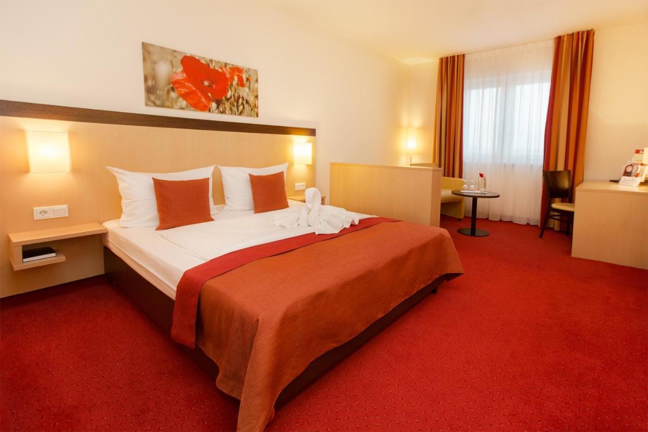 Montana-Hotel Ellwangen Dış mekan fotoğraf